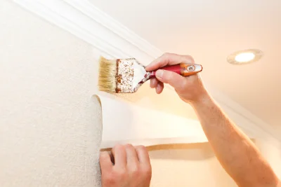 Pose de papier peint à Norrey-en-Auge — revêtements muraux et toiles de verre